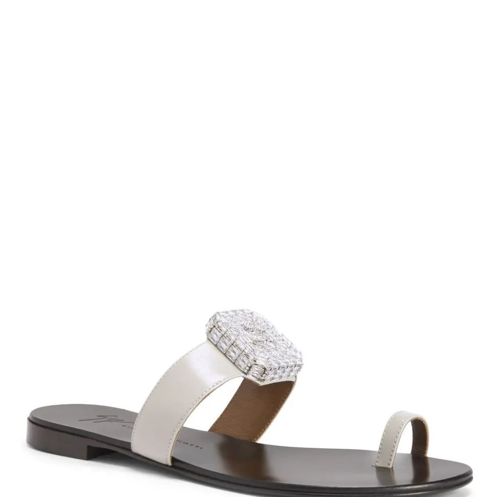 BLAHIR FLAT