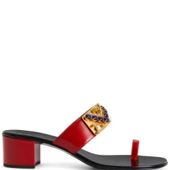 NEFERTITI 40